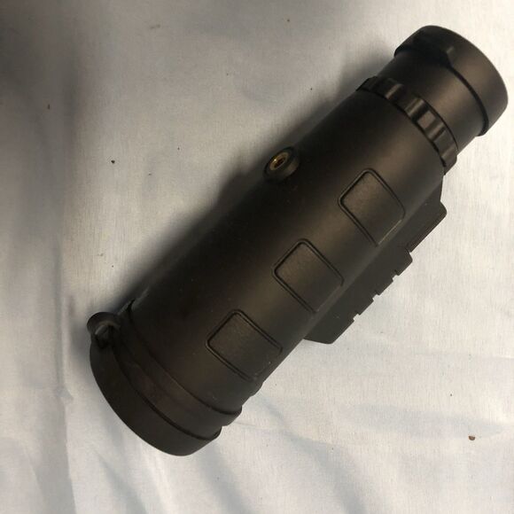 Monocular with Lens Cover - Picture 1 of 3